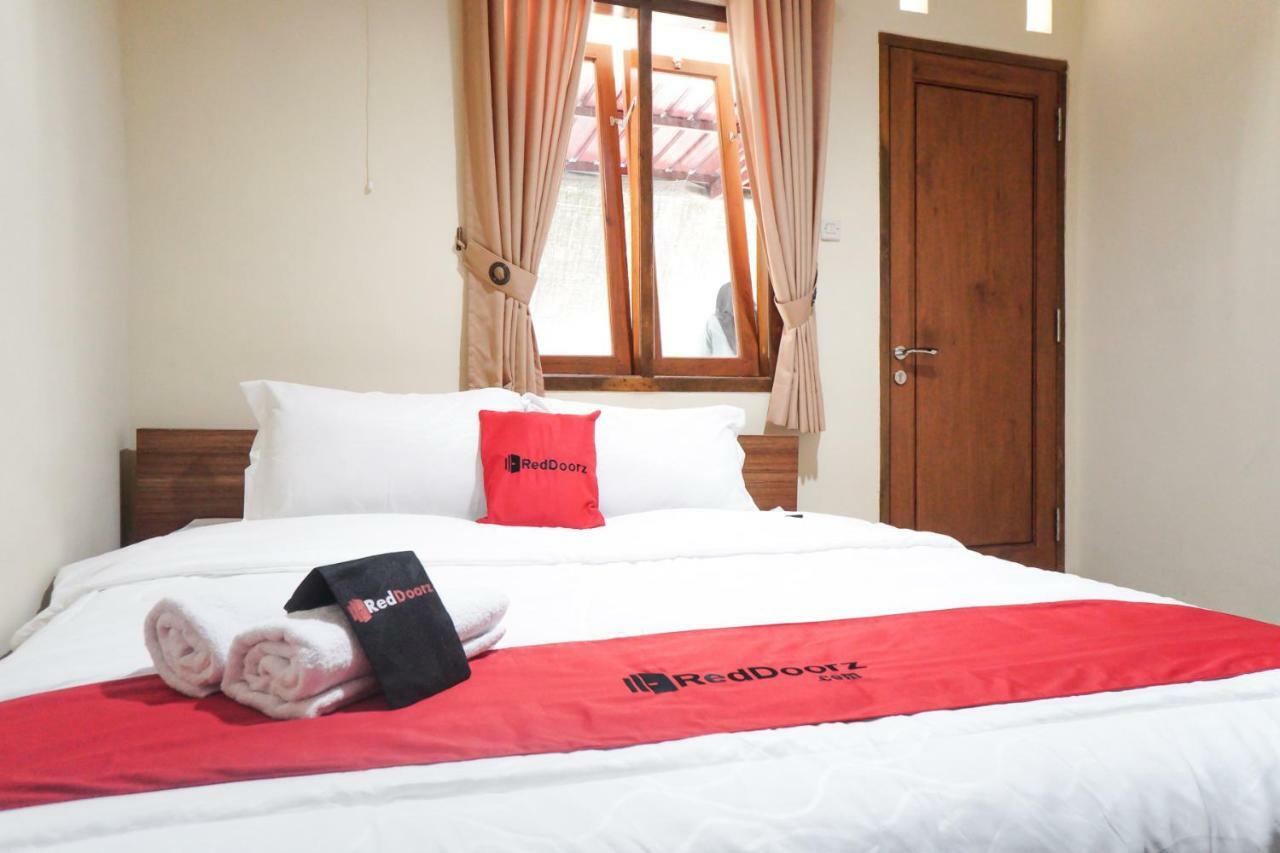 Reddoorz Syariah Near Exit Tol Malang Hotel Buitenkant foto