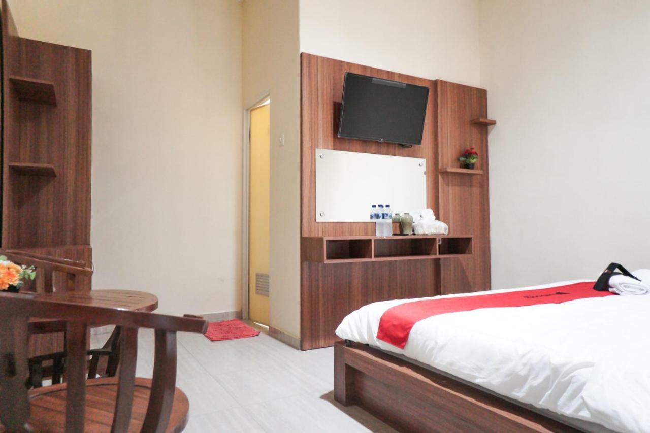 Reddoorz Syariah Near Exit Tol Malang Hotel Buitenkant foto